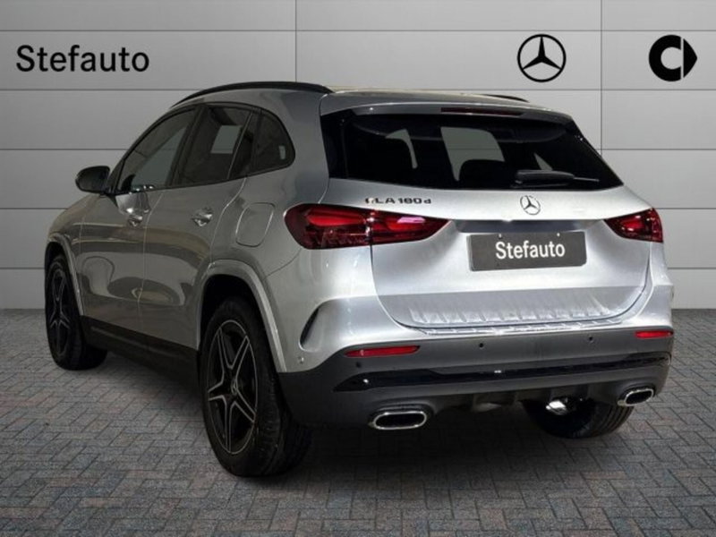 Mercedes-Benz GLA SUV nuova a Bologna (5)