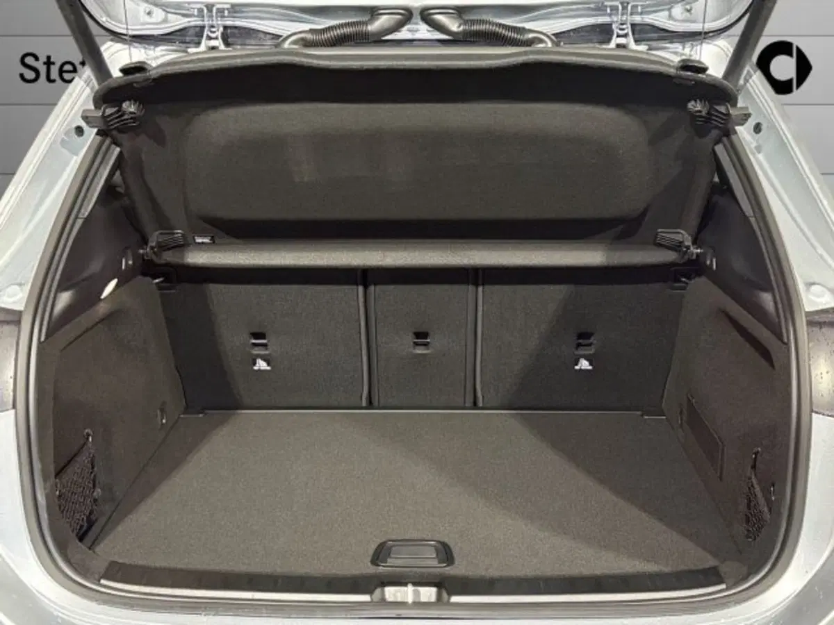 Mercedes-Benz GLA SUV nuova a Bologna (7)