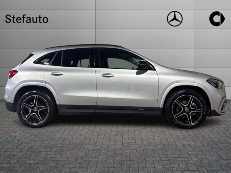 Mercedes-Benz GLA SUV nuova a Bologna (2)