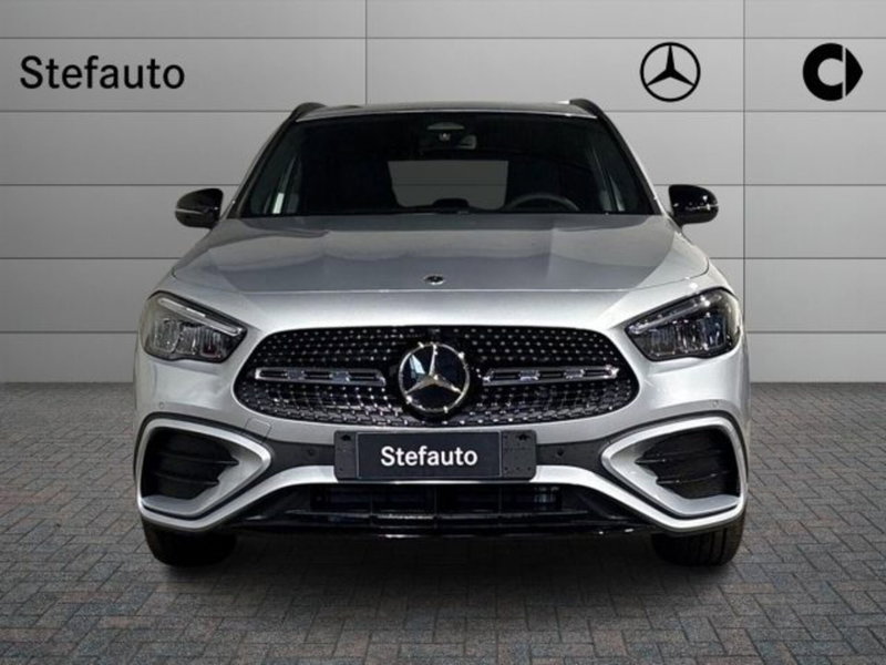 Mercedes-Benz GLA SUV nuova a Bologna (4)