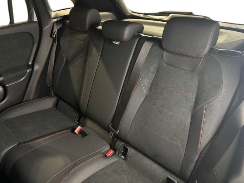 Mercedes-Benz GLA SUV nuova a Bologna (9)