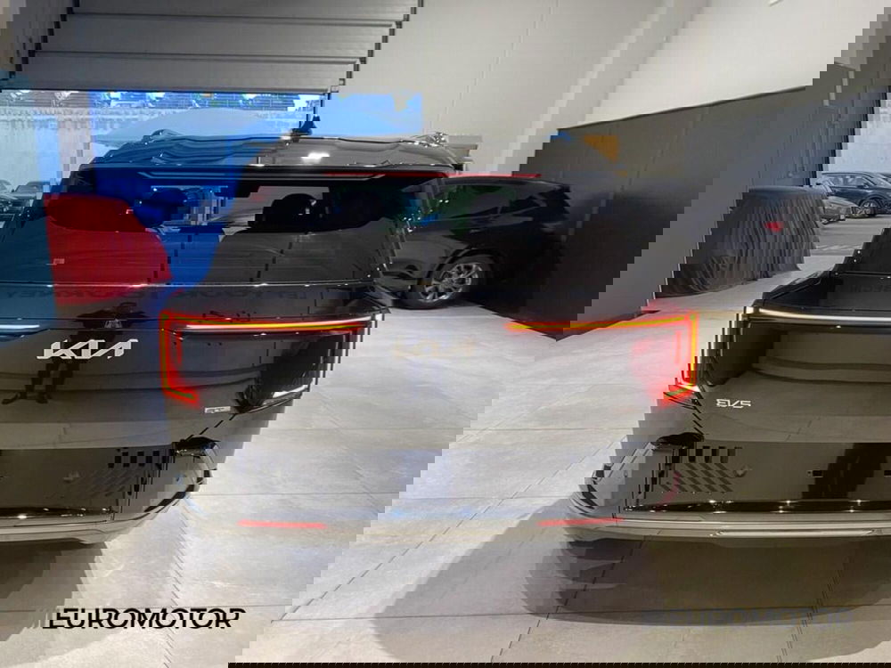 Kia EV5 nuova a Bari (9)