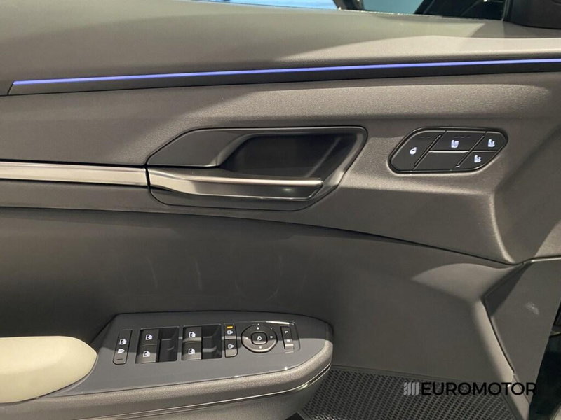 Kia EV5 nuova a Bari (15)