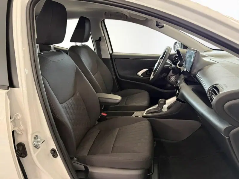 Toyota Yaris Cross usata a Monza e Brianza (9)