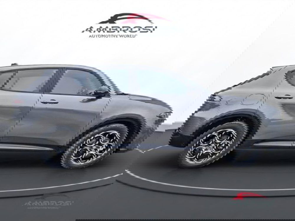 Alfa Romeo Tonale nuova a Perugia (5)