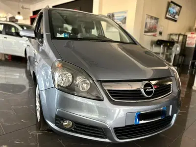 Opel Zafira 1.6 16V ecoM 94CV Cosmo del 2007 usata a Barberino Val d'Elsa