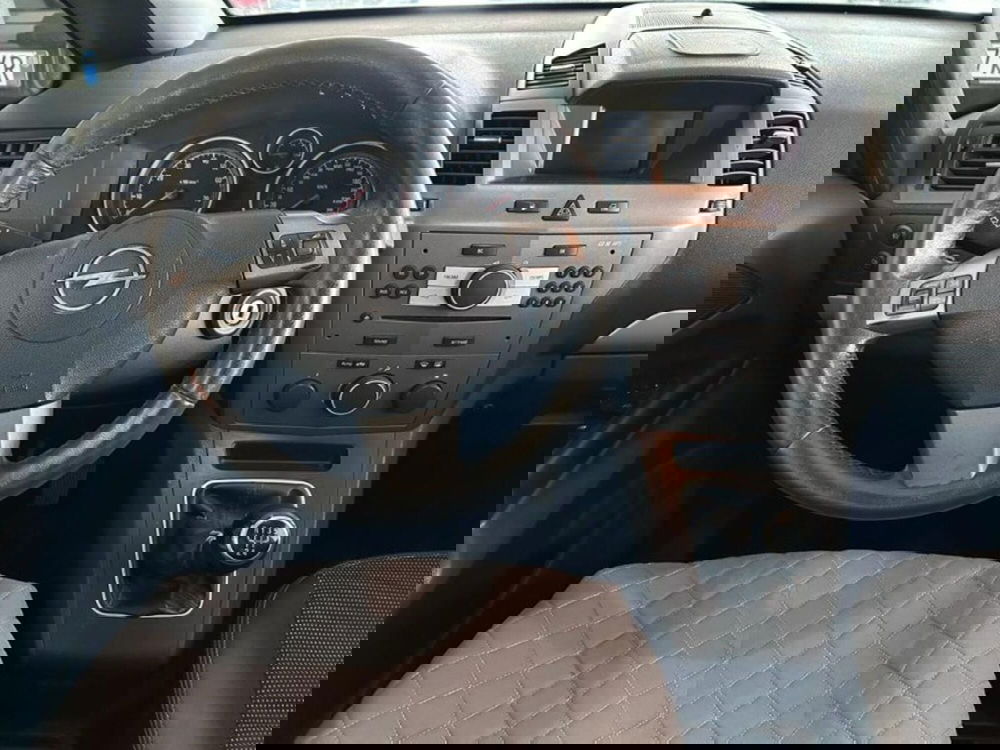 Opel Zafira usata a Firenze (7)