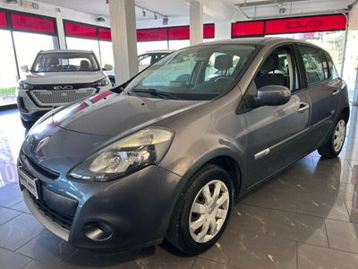 Renault Clio 1.2 16V 5 porte Dynamique del 2011 usata a Barberino Val d'Elsa