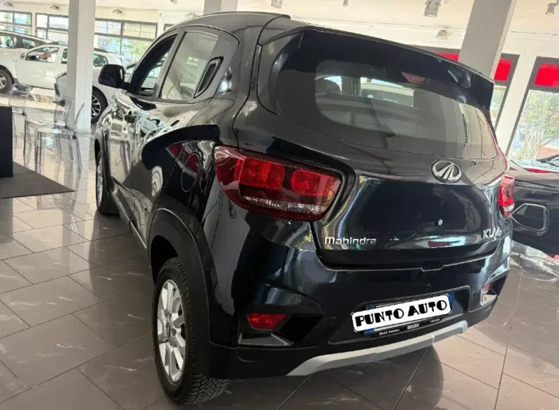 Mahindra KUV100 usata a Firenze (8)