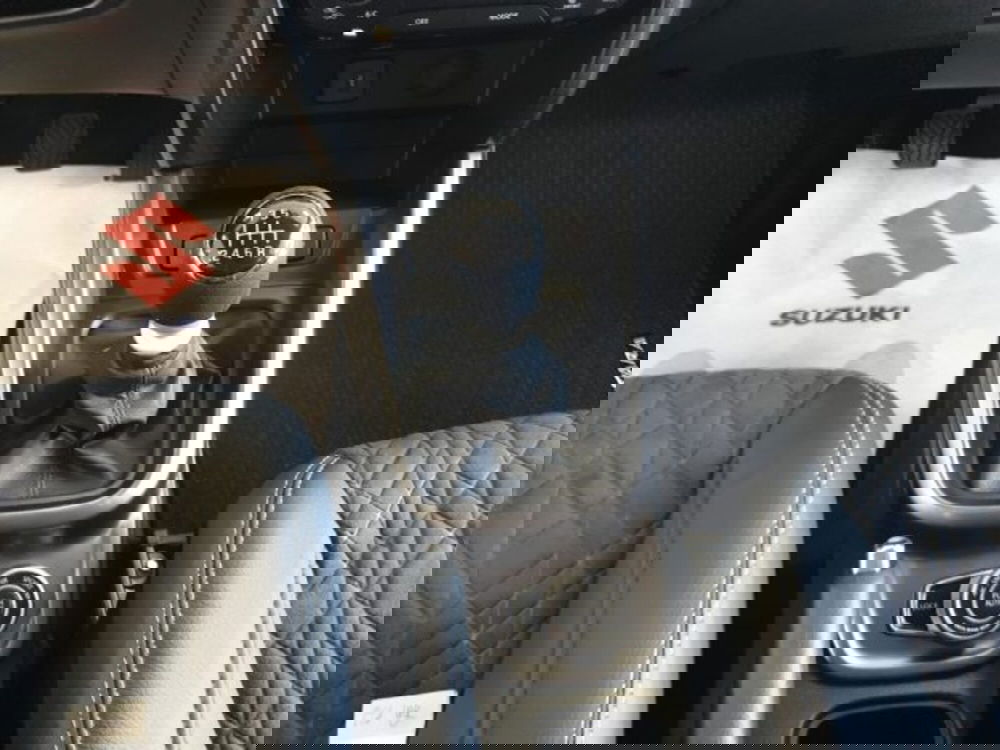 Suzuki Vitara nuova a Reggio Emilia (14)