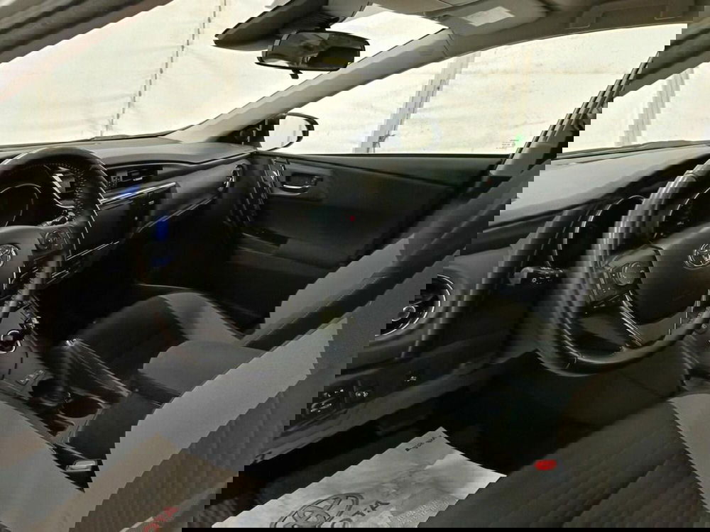 Toyota Corolla Touring Sports usata a Monza e Brianza (12)