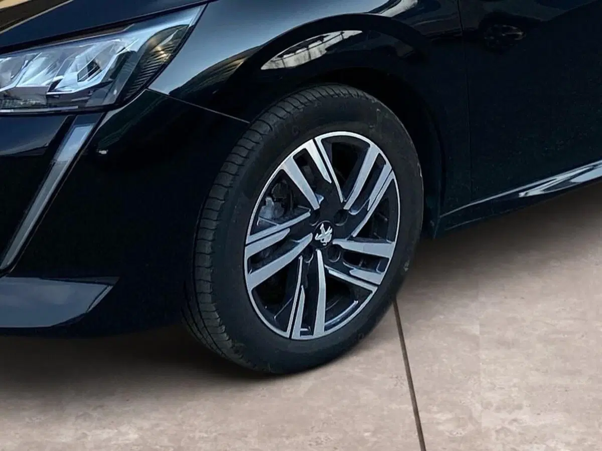 Peugeot 208 usata a Torino (15)
