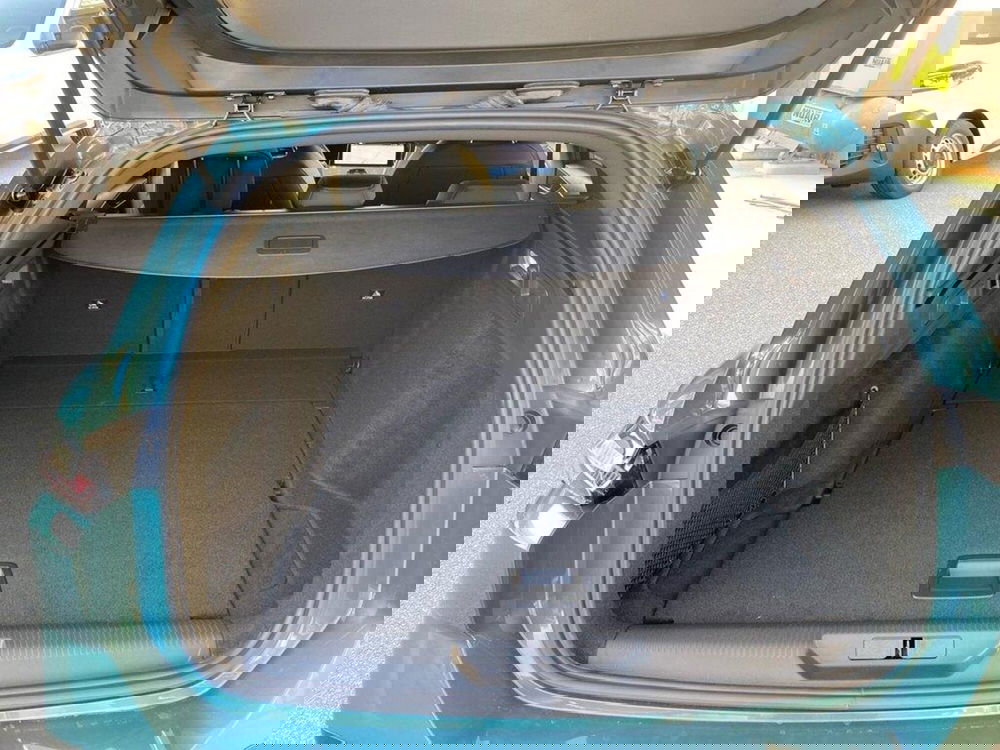 Peugeot 308 SW nuova a Torino (9)