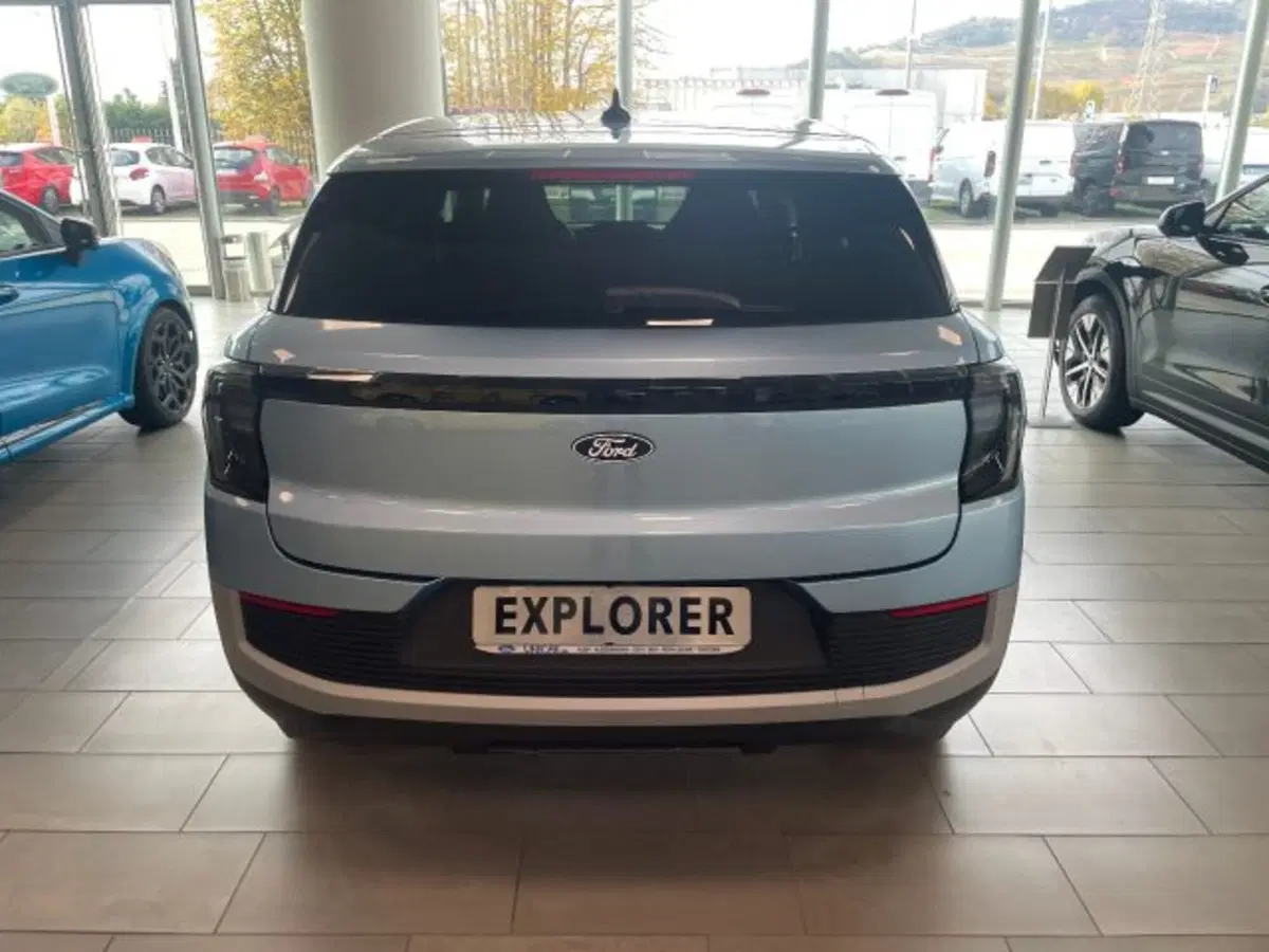 Ford Explorer nuova a Cuneo (5)