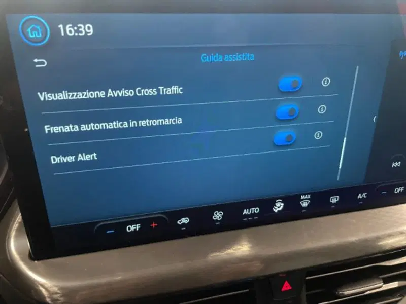 Ford Kuga nuova a Cuneo (14)
