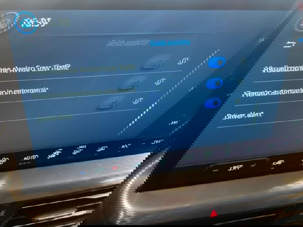 Ford Kuga nuova a Cuneo (15)