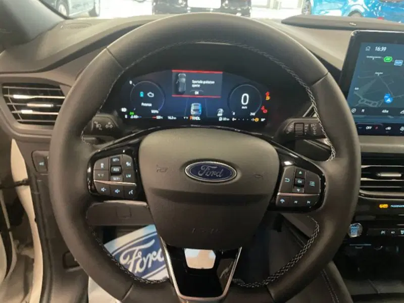 Ford Kuga nuova a Cuneo (8)
