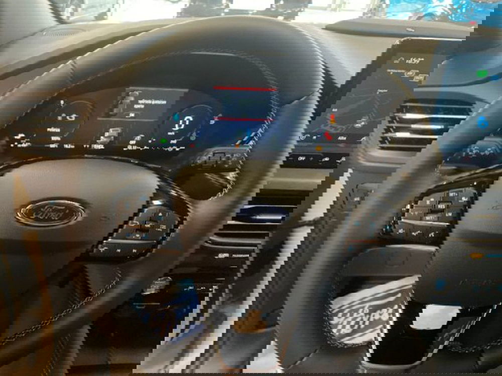 Ford Kuga nuova a Cuneo (8)