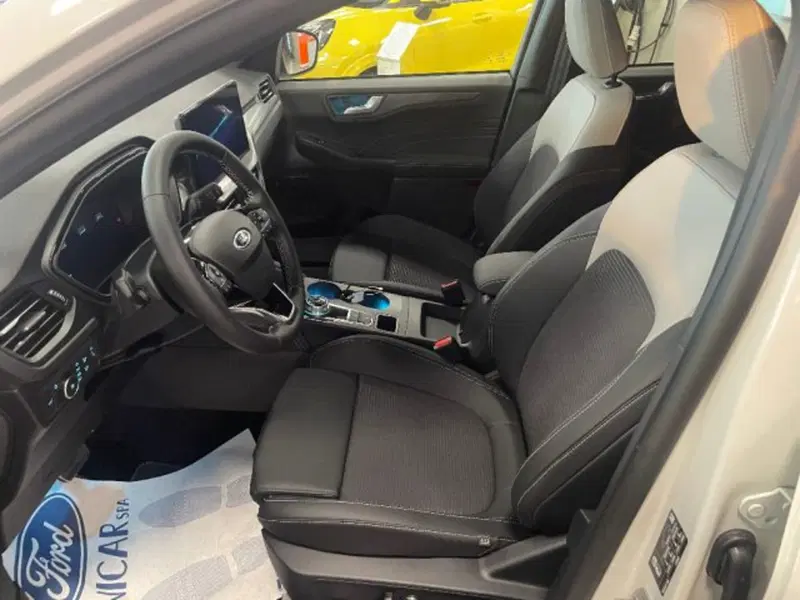 Ford Kuga nuova a Cuneo (9)