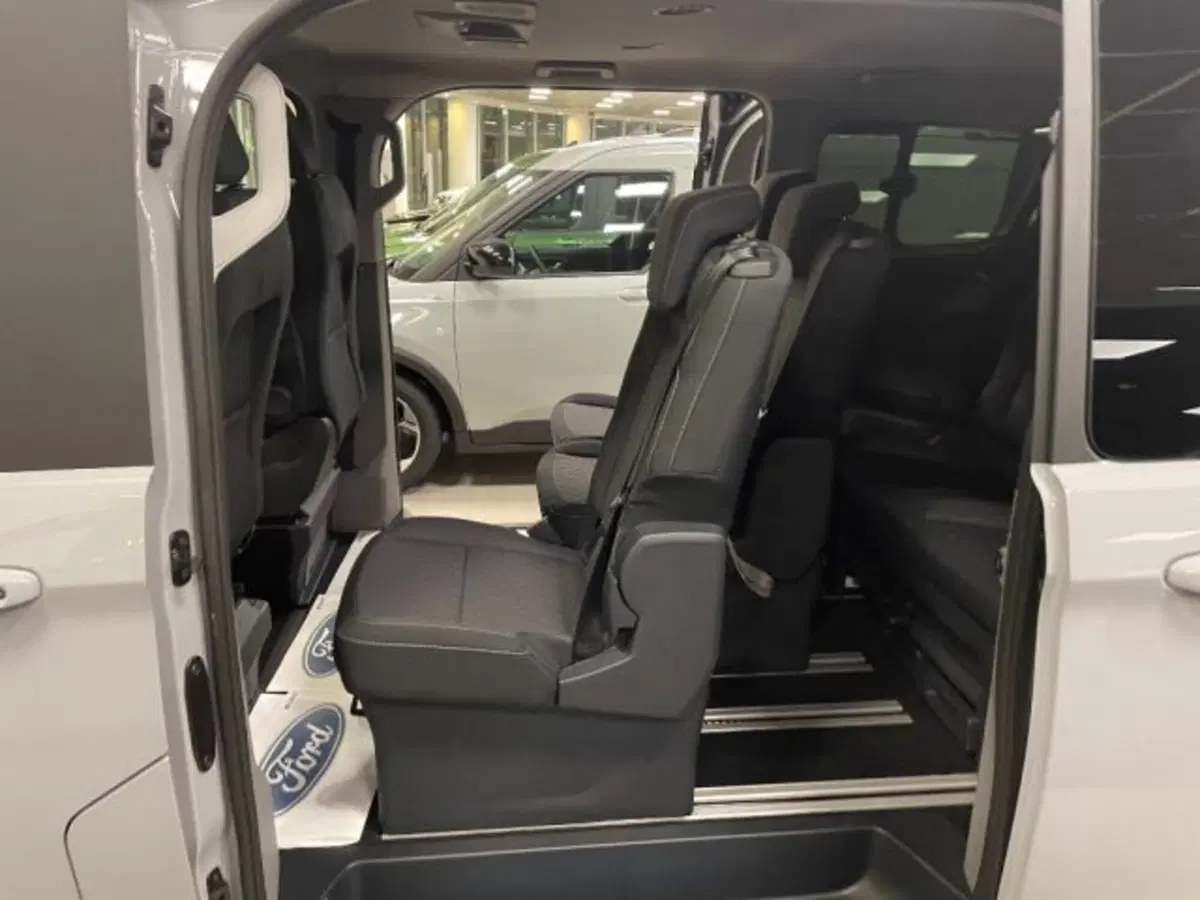 Ford Tourneo Custom nuova a Cuneo (7)