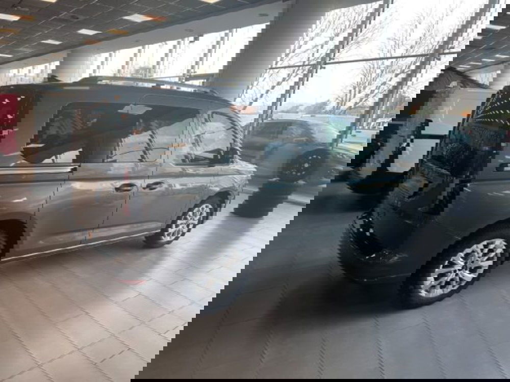 Ford Tourneo Connect nuova a Cuneo (4)