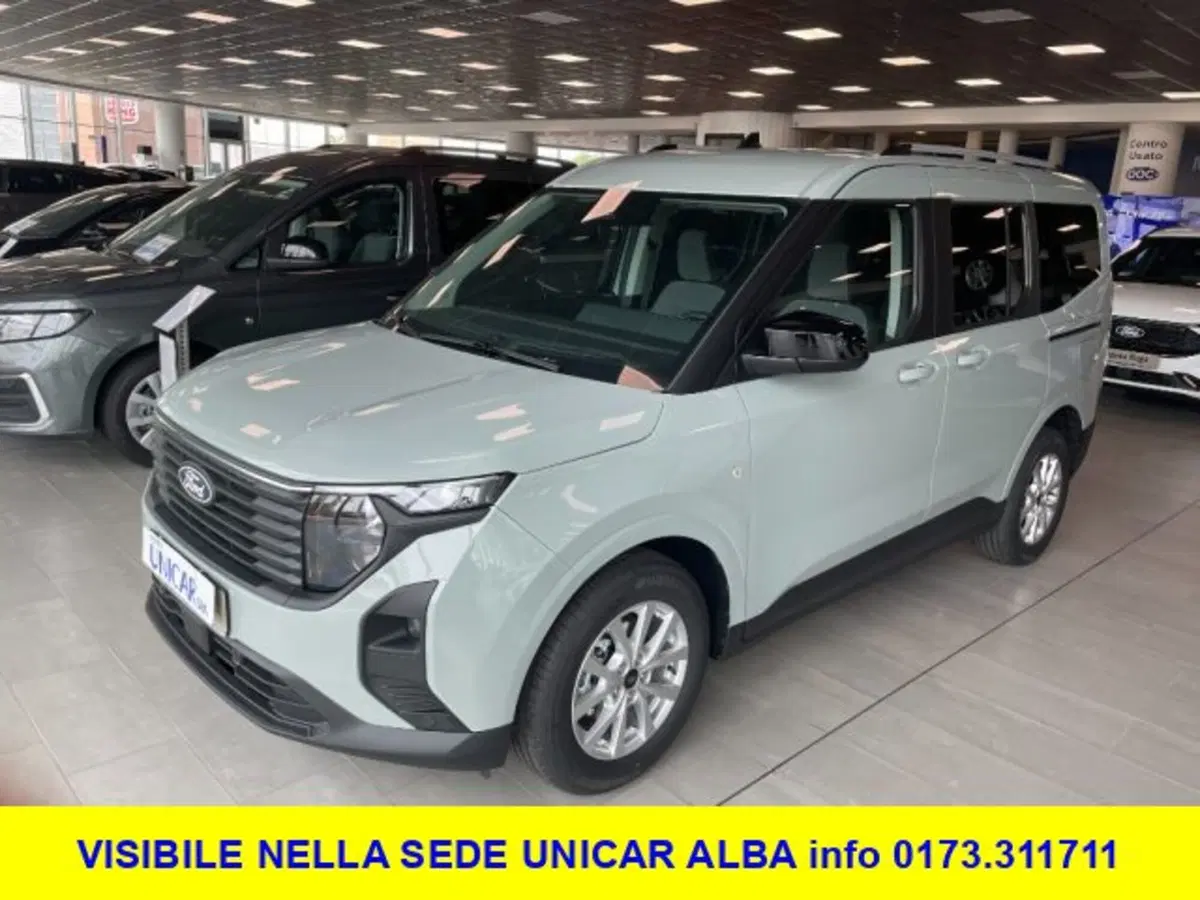 Ford Tourneo Courier nuova a Cuneo