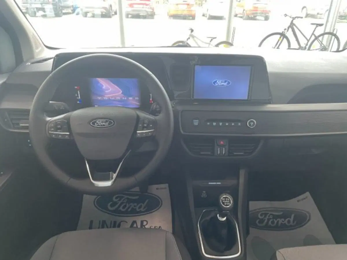 Ford Tourneo Courier nuova a Cuneo (10)