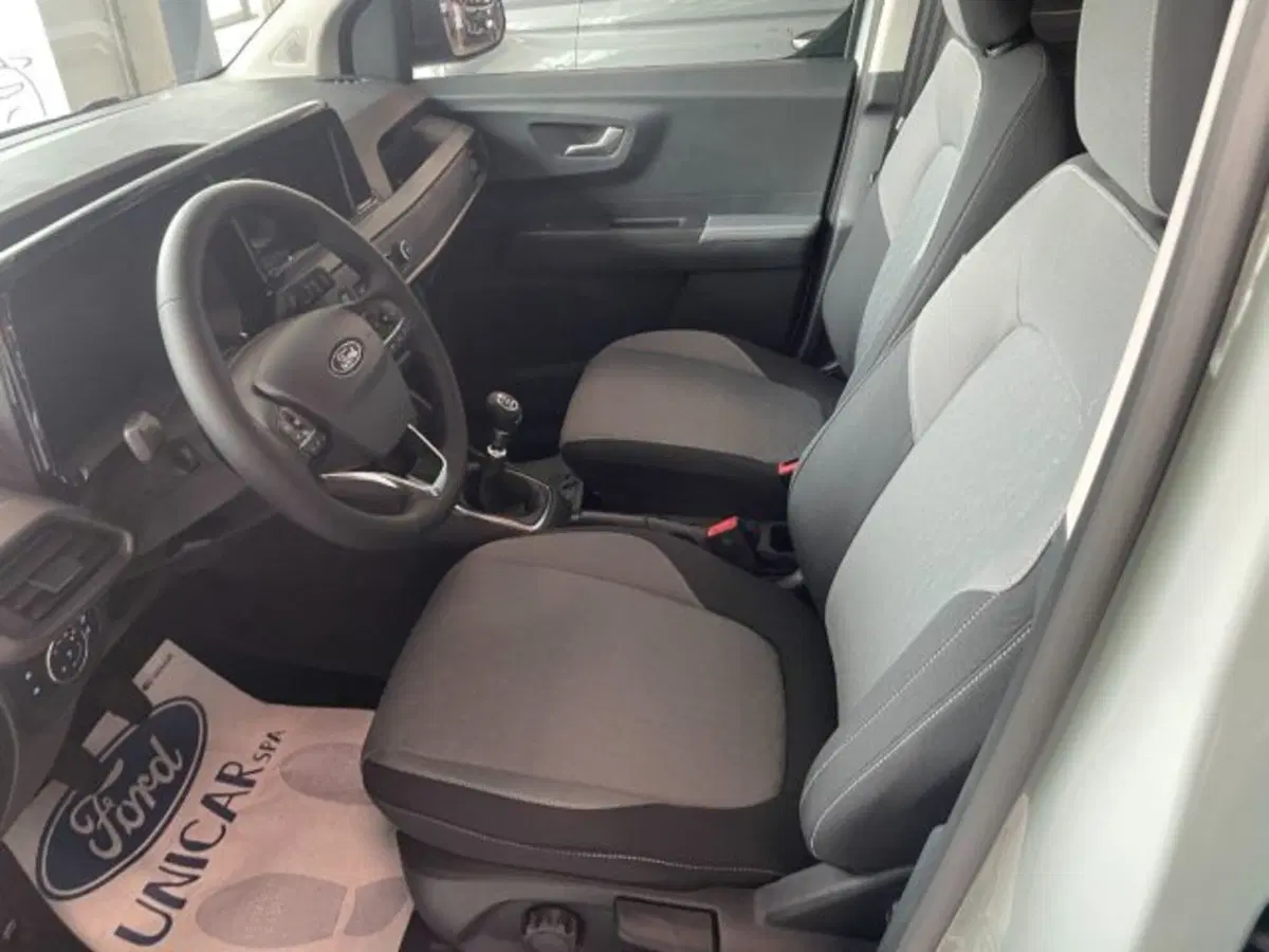 Ford Tourneo Courier nuova a Cuneo (7)