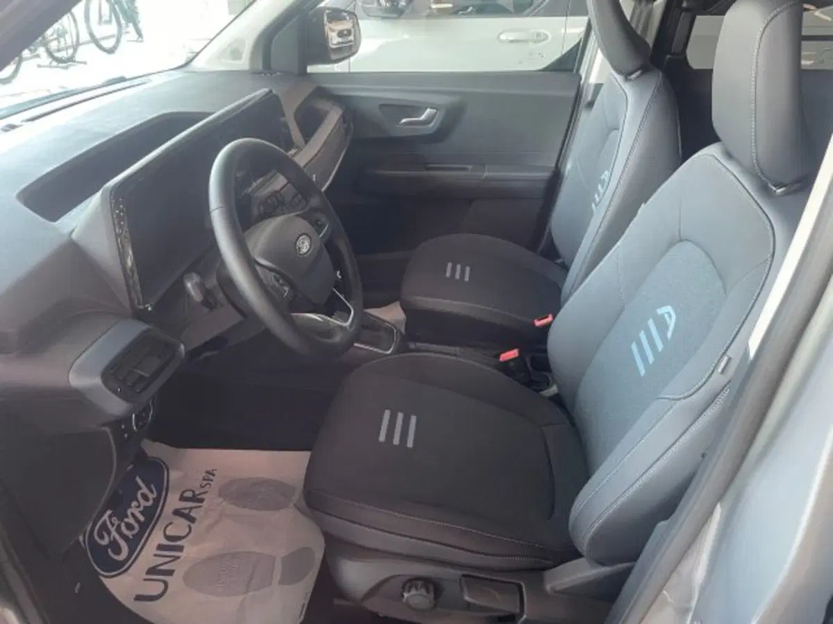 Ford Tourneo Courier nuova a Cuneo (10)