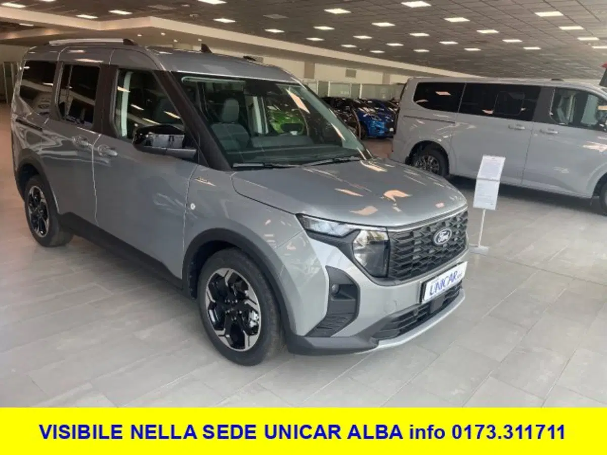 Ford Tourneo Courier nuova a Cuneo (2)