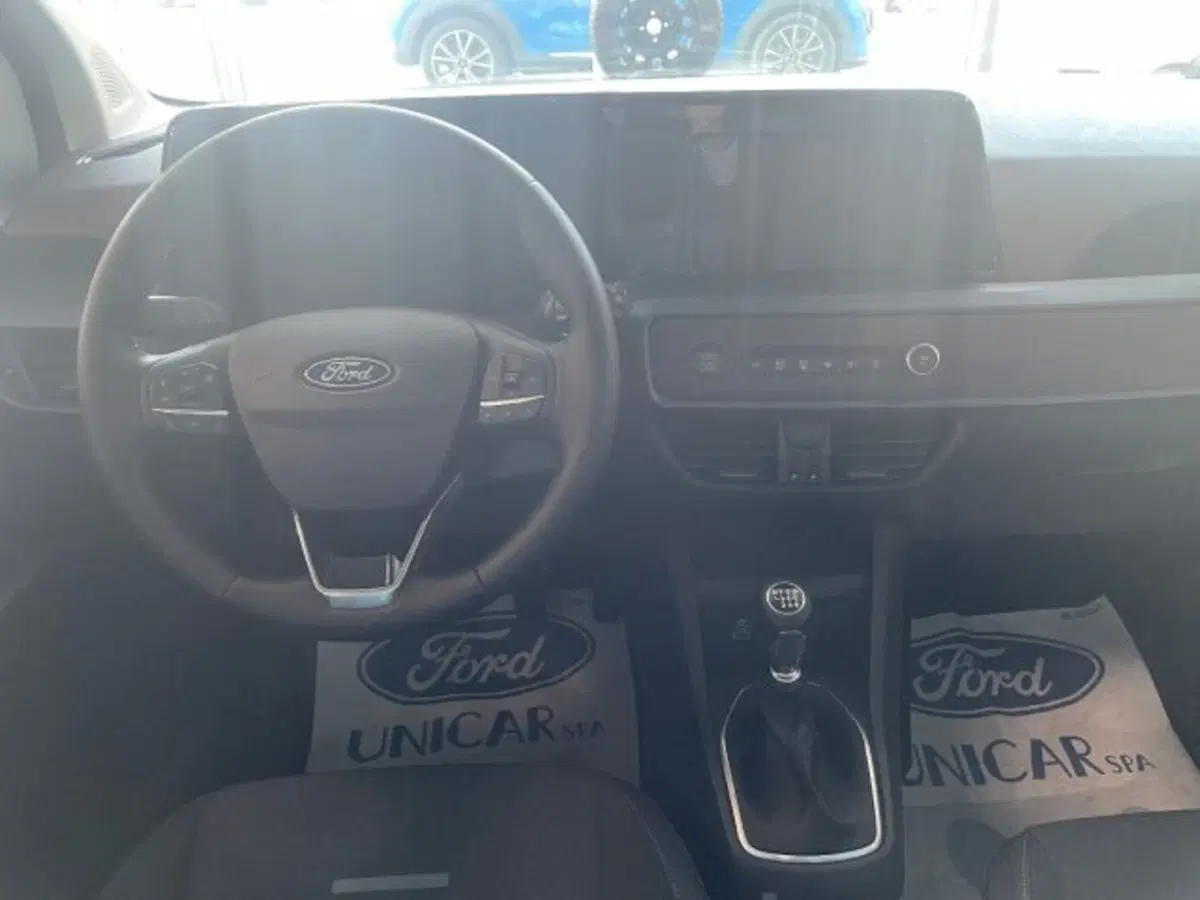 Ford Tourneo Courier nuova a Cuneo (8)