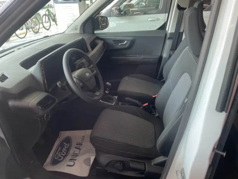 Ford Transit Courier nuova a Cuneo (11)