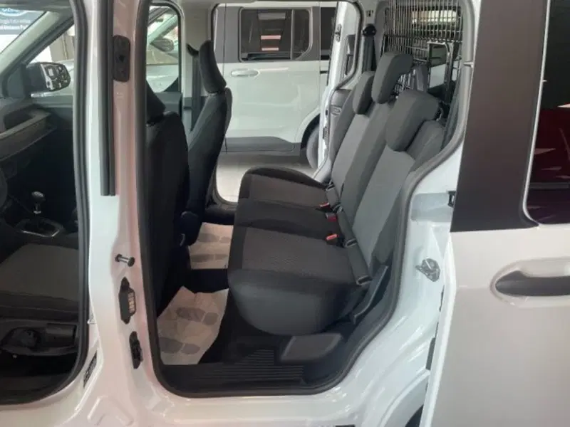 Ford Transit Courier nuova a Cuneo (13)