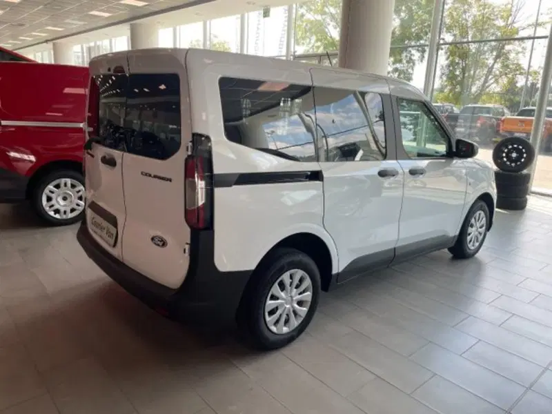 Ford Transit Courier nuova a Cuneo (4)