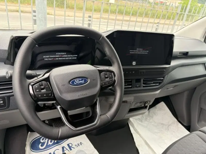 Ford Transit Custom Furgone nuova a Cuneo (7)