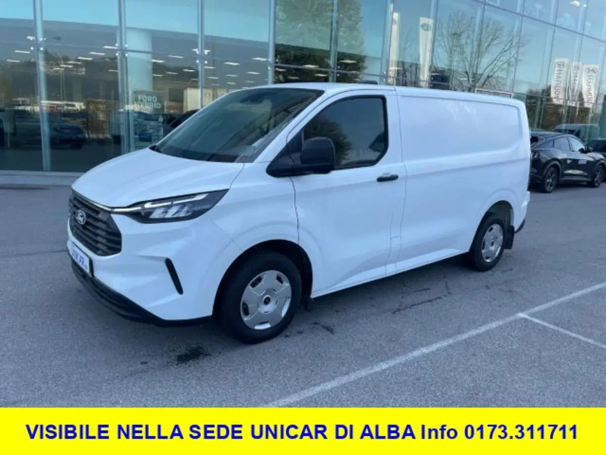 Ford Transit Custom Furgone nuova a Cuneo