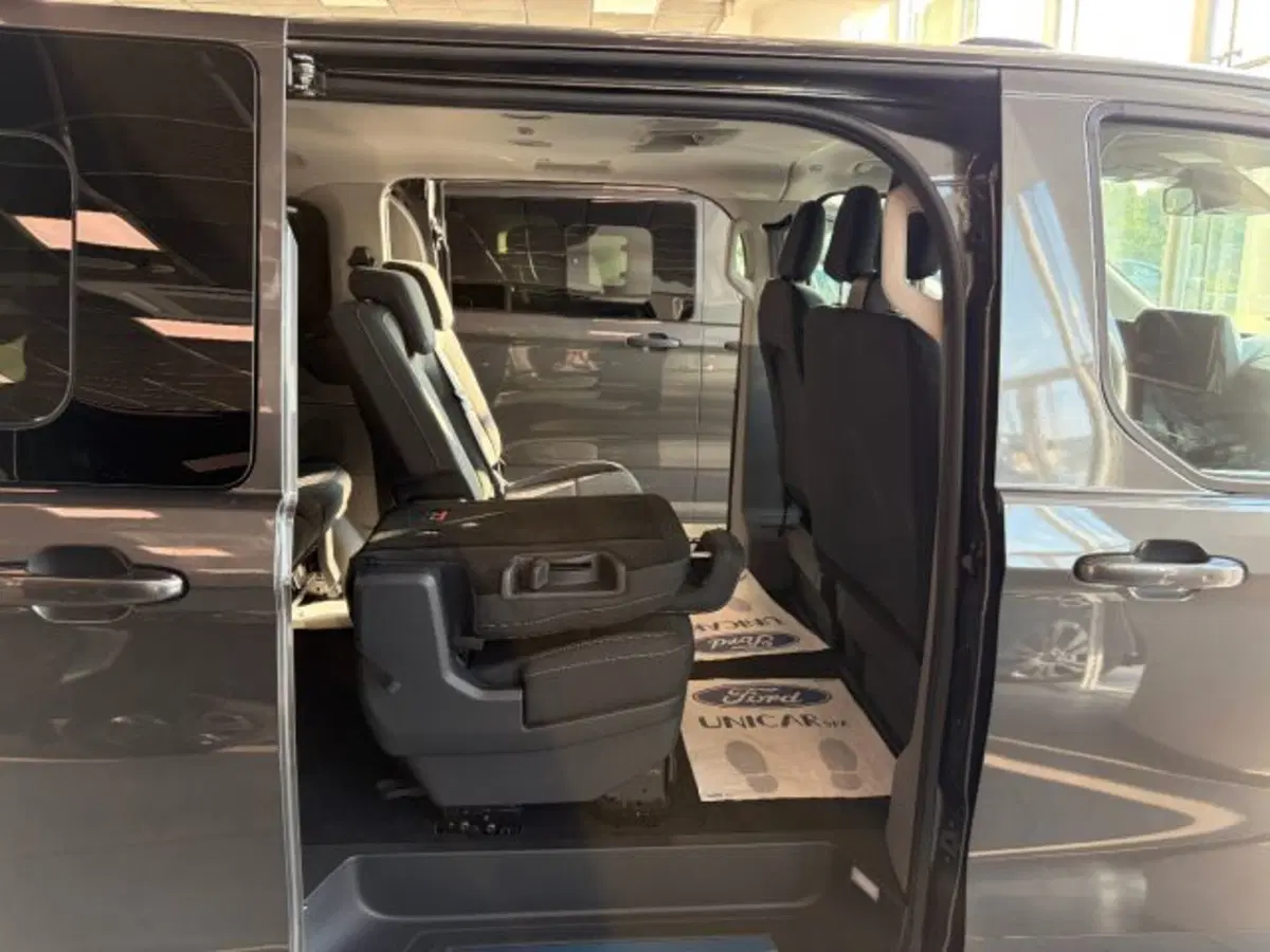 Ford Transit Custom Furgone nuova a Cuneo (13)