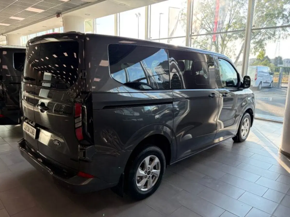 Ford Transit Custom Furgone nuova a Cuneo (5)