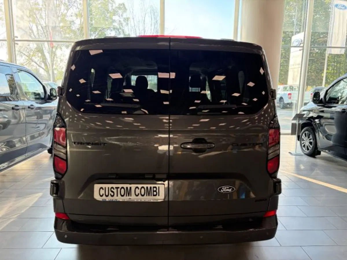 Ford Transit Custom Furgone nuova a Cuneo (6)