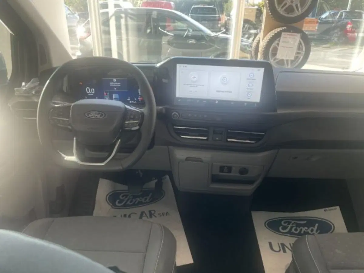 Ford Transit Custom Furgone nuova a Cuneo (12)