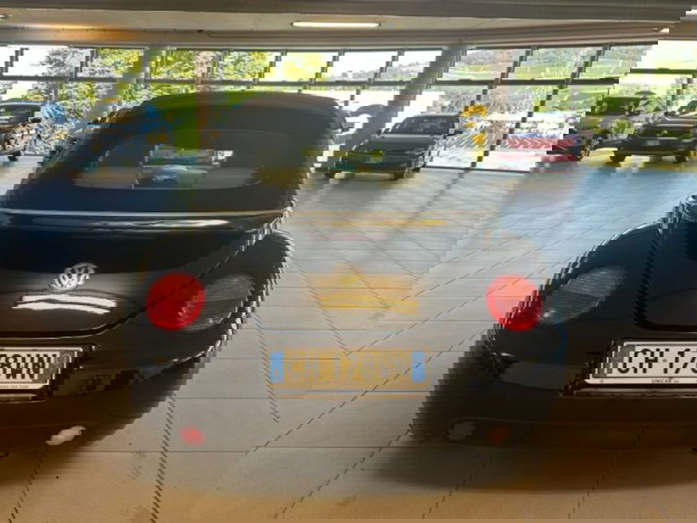 Volkswagen New Beetle Cabrio usata a Cuneo (6)