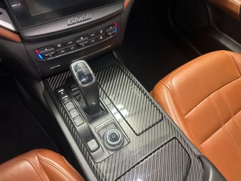 Maserati Ghibli usata a Cuneo (18)