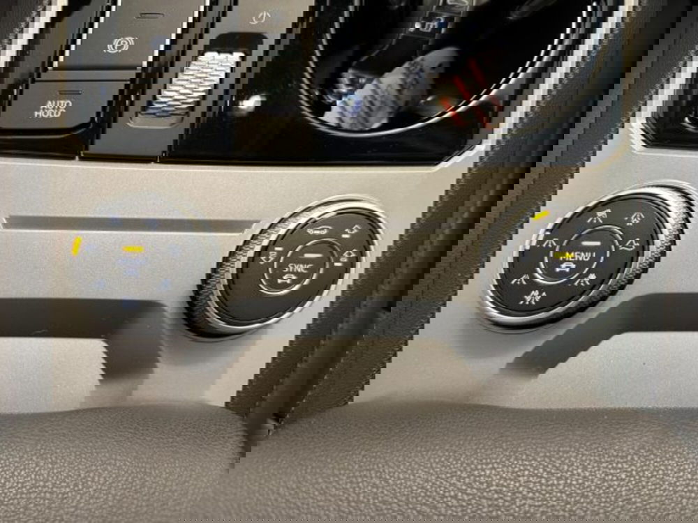 Volkswagen Touareg usata a Cuneo (17)