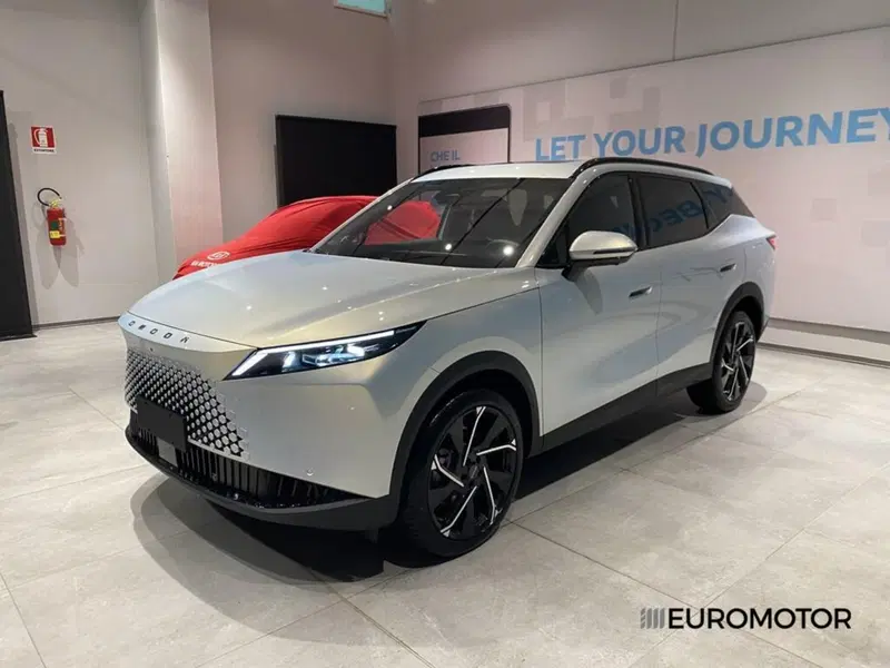 Omoda Omoda 7 SHS-P nuova a Bari