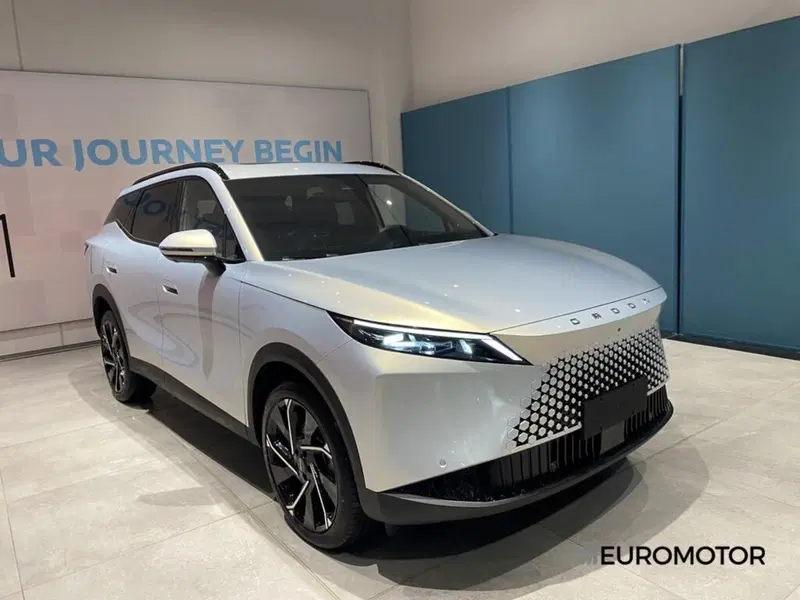 Omoda Omoda 7 SHS-P nuova a Bari (3)