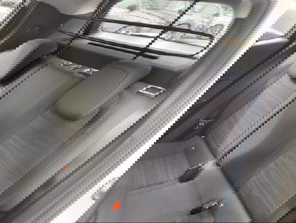 Jeep Avenger nuova a Brescia (10)