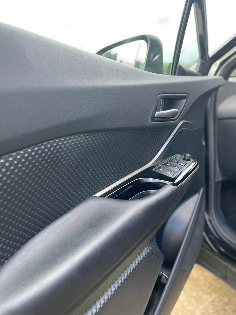 Toyota Toyota C-HR usata a Sassari (11)