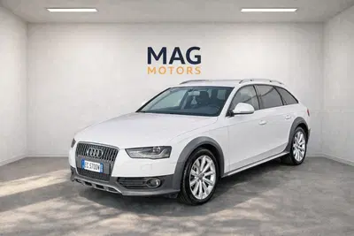 Audi A4 Allroad 2.0 TDI F.AP. Advanced del 2011 usata a Rende