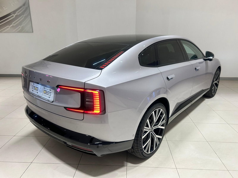 Volvo ES90 nuova a Napoli (2)