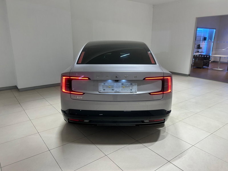 Volvo ES90 nuova a Napoli (7)